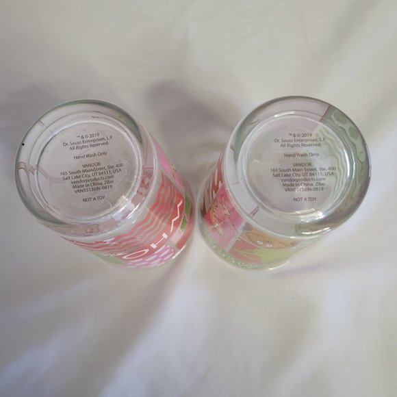 Dr. Seuss Merry Grinchmas/Sweet Dreams 16 oz Drinking Glasses (2) - Picture 5 of 6